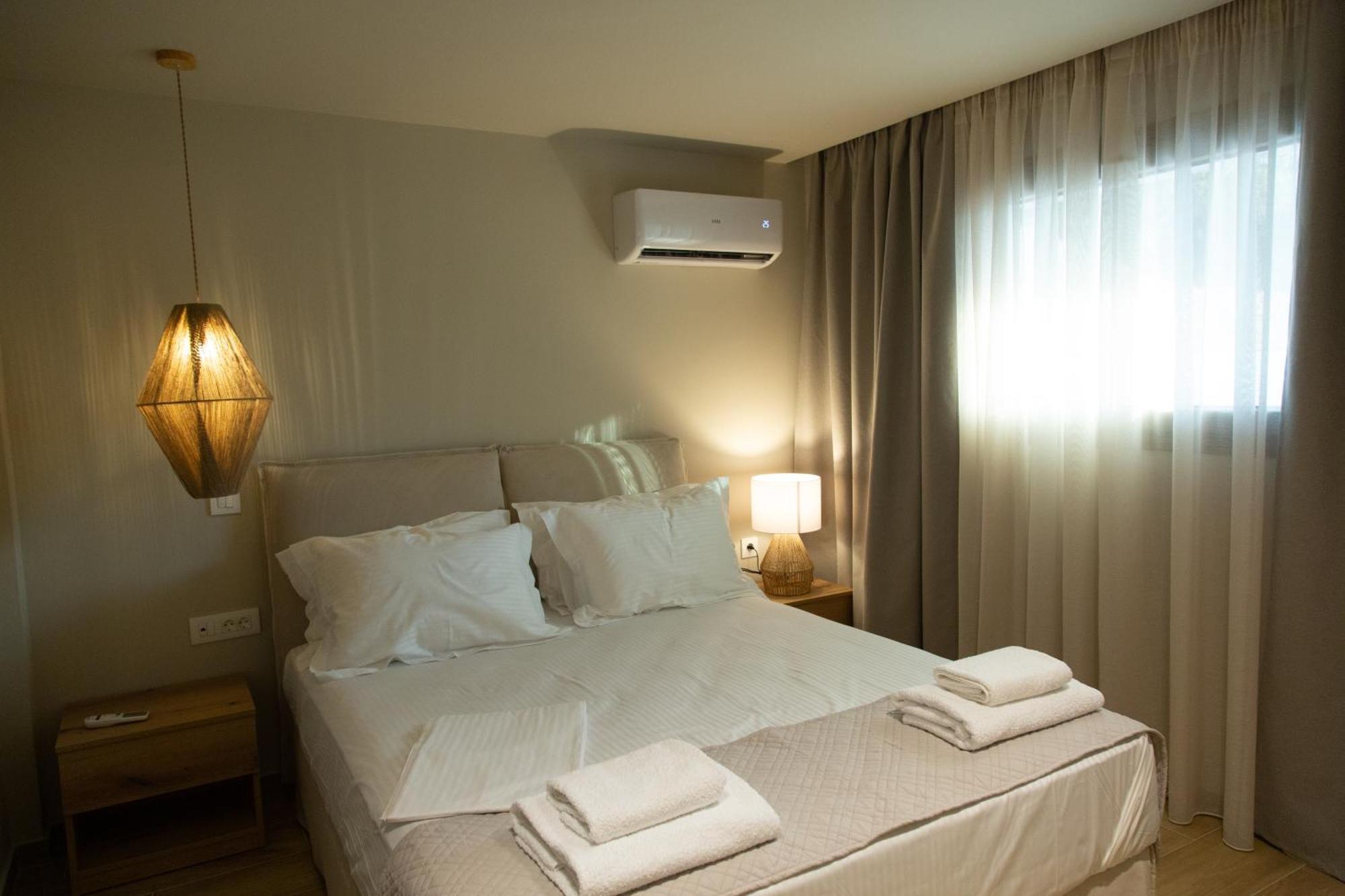 Νεακιτοσ Luxury Apartments Nikiti  Bagian luar foto