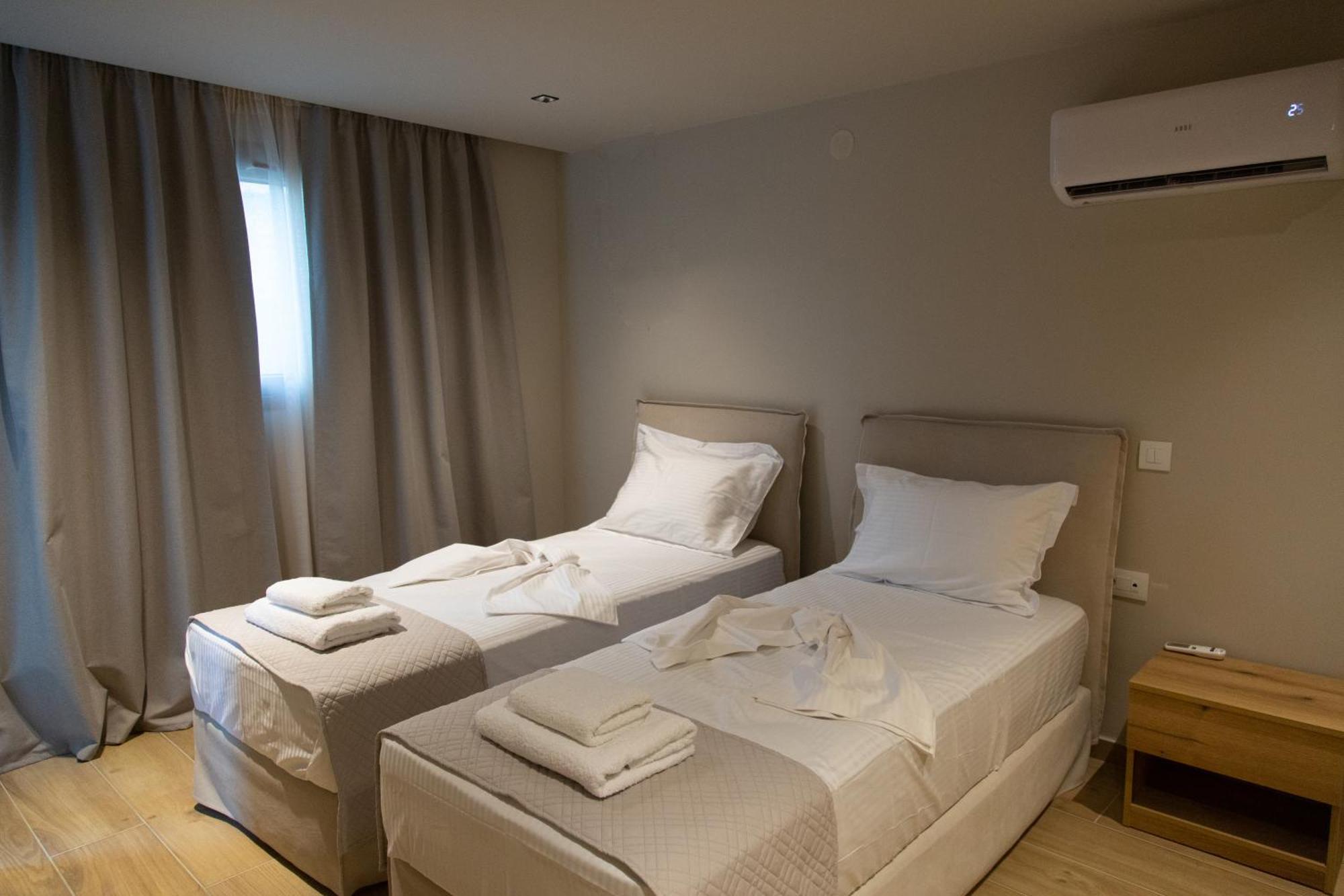 Νεακιτοσ Luxury Apartments Nikiti  Bagian luar foto